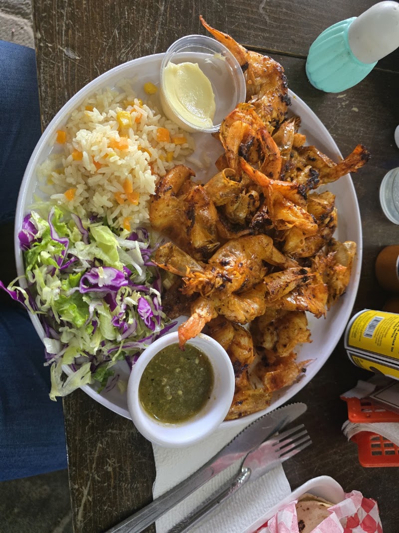 Mariscos La Combi