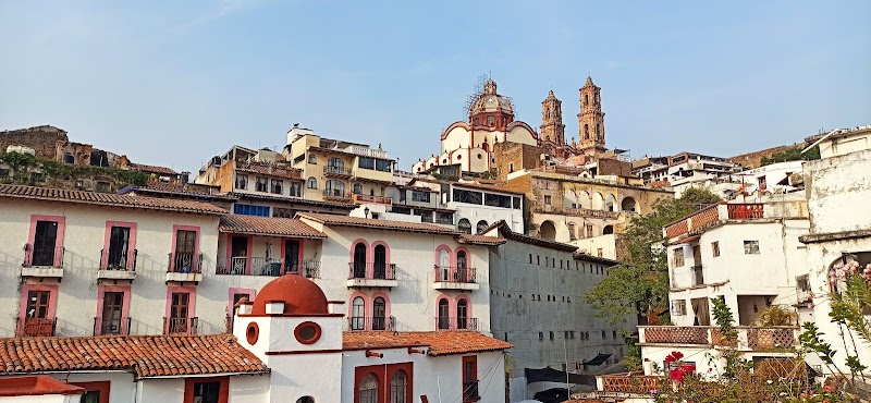 Hotel Joan Sebastian