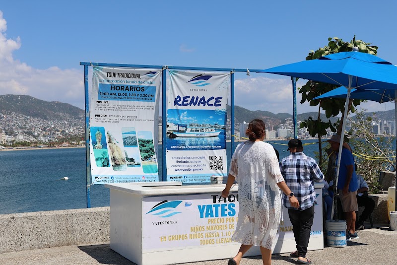 embarcadero de los yates con cristal
