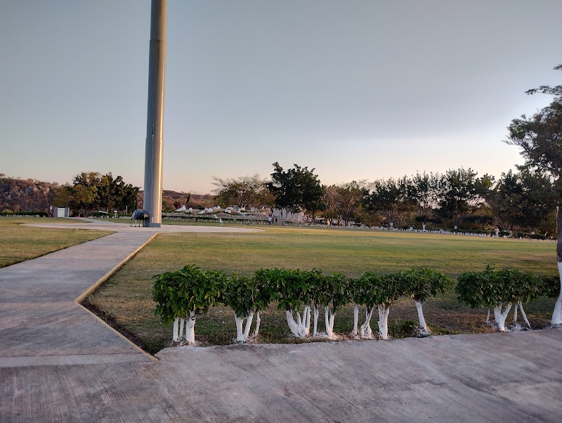 Monumento Patria Trigarante