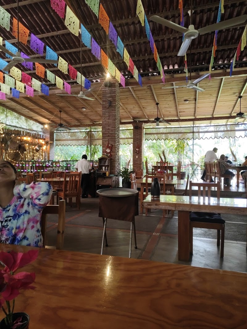 El Huamuchil Restaurante Parrilla