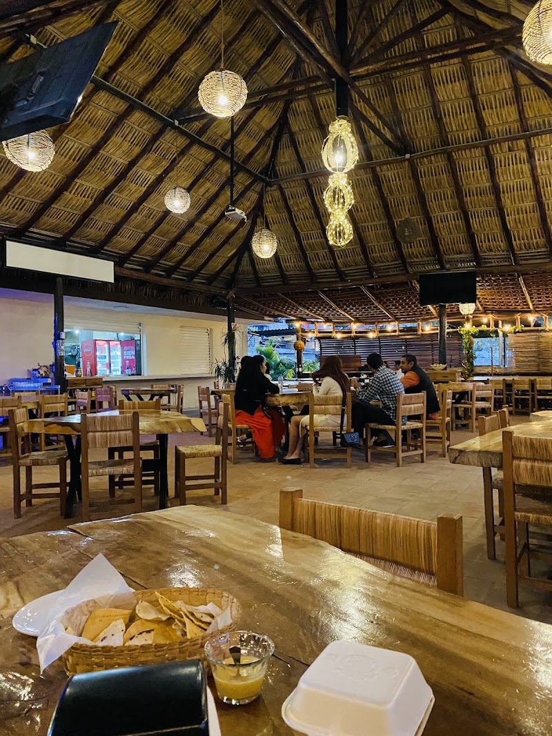 El Pedregal Restaurante & Bar