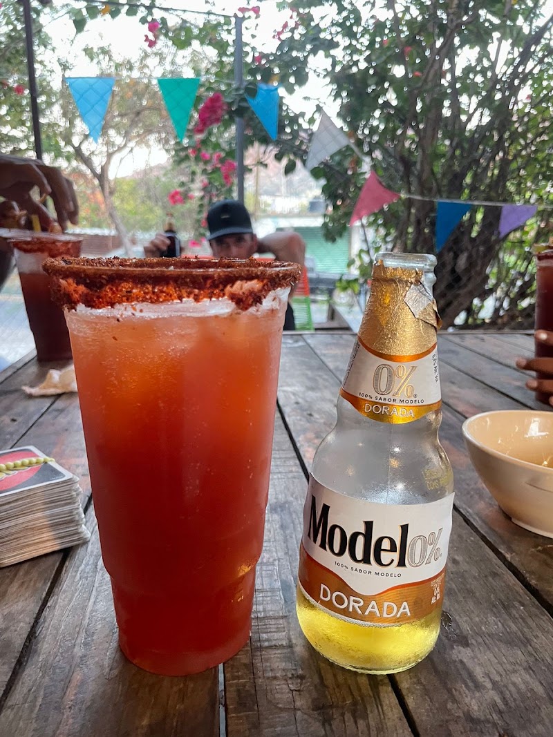 Micheladas El Escondite