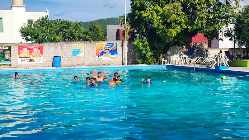 Alberca Quinta Castrejon