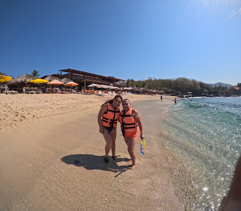 TOUR A LA ISLA DE IXTAPA CAMPATOUR