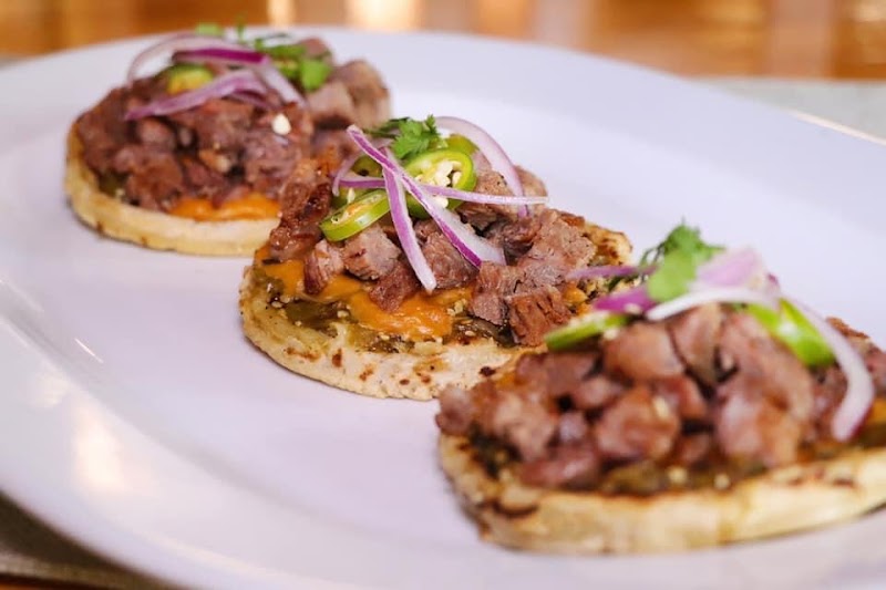 El Huamuchil Restaurante Parrilla