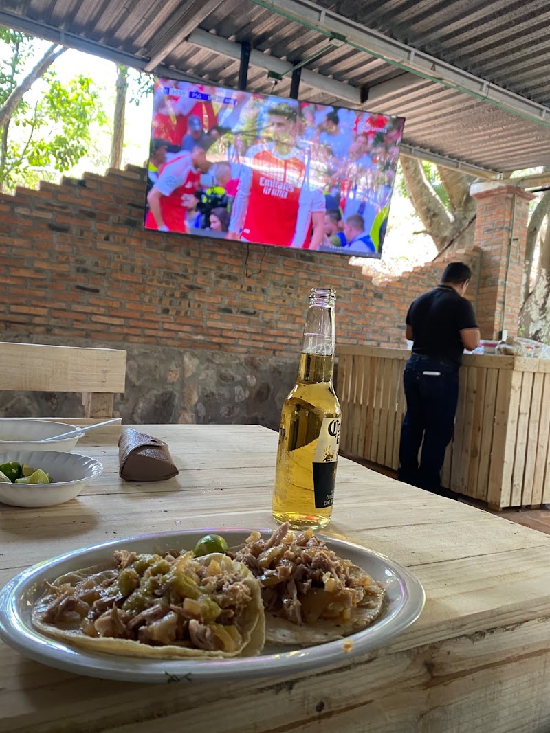El Embrujo Sports Bar