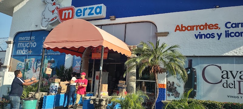 Centro Comercial La Puerta Ixtapa
