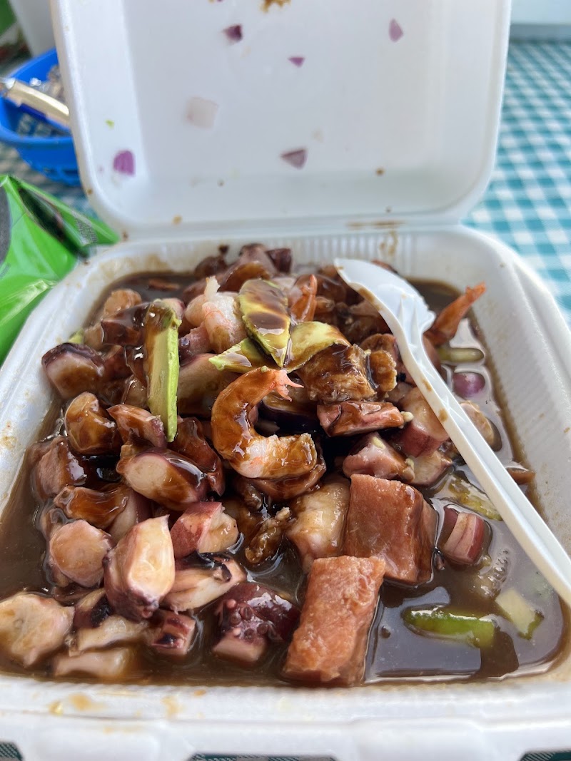 Mariscos La Combi