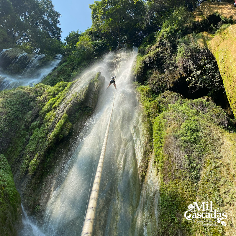 Las Granadas Mil Cascadas