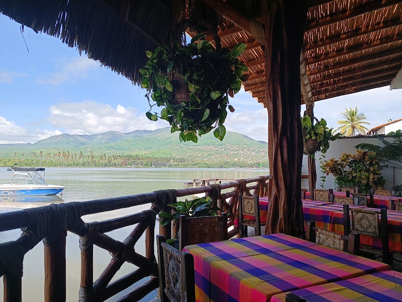 Restaurante y Club de ski, Tres Marías (Laguna)
