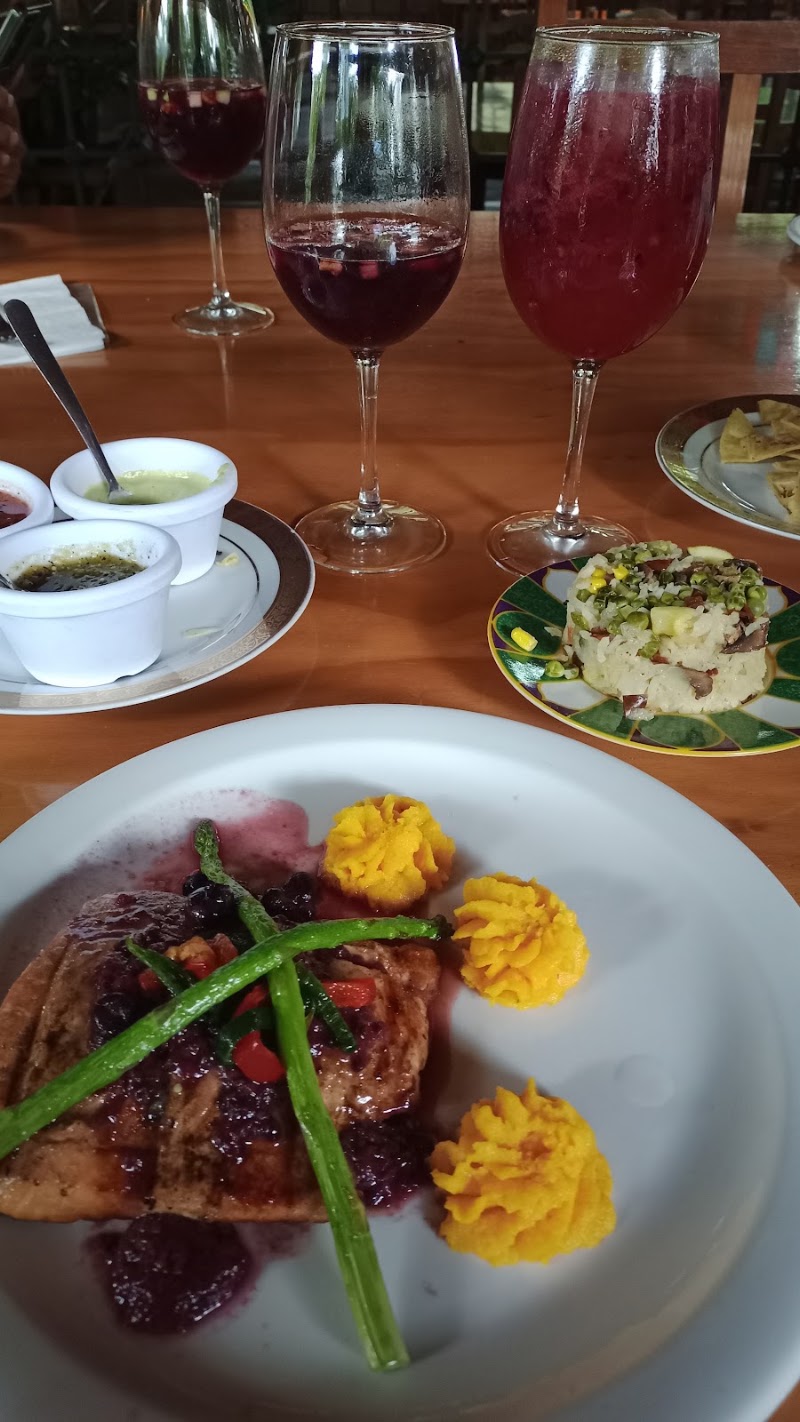 El Huamuchil Restaurante Parrilla
