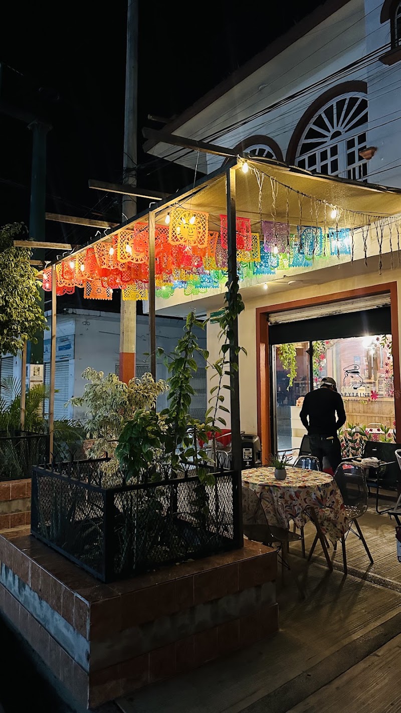 Capytaine Bistro