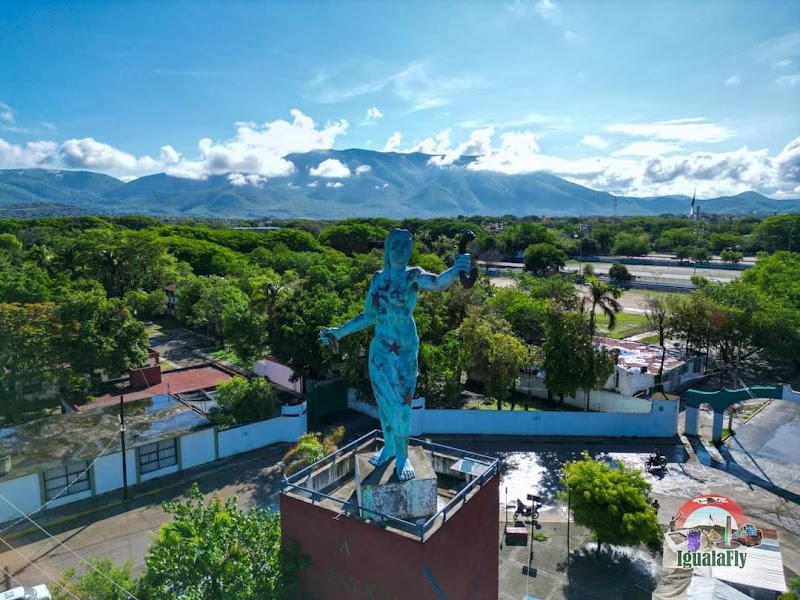Monumento Patria Trigarante