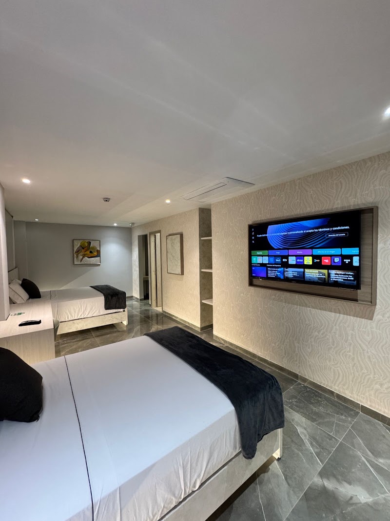 Hotel Caminos