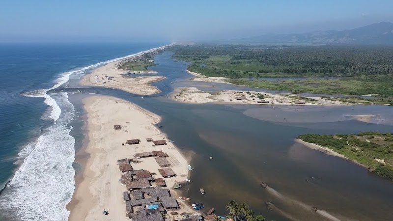 Playa Barra de Coyuca