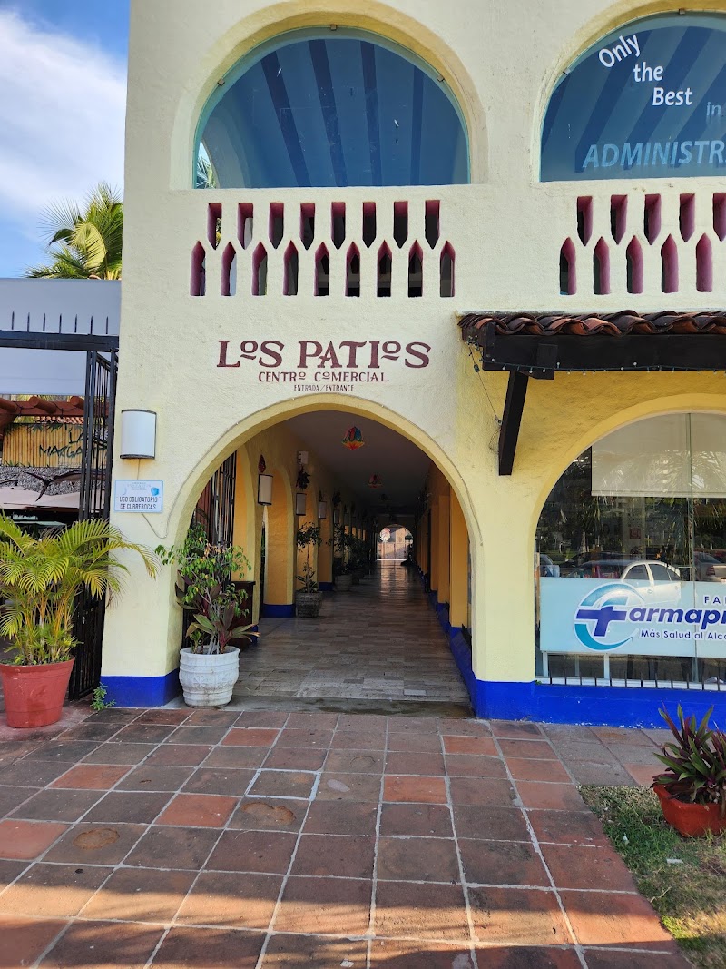 Centro Comercial Los Patios Ixtapa