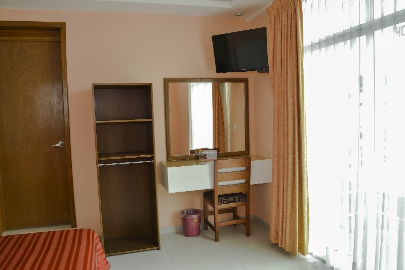 HOTEL ANA LUISA