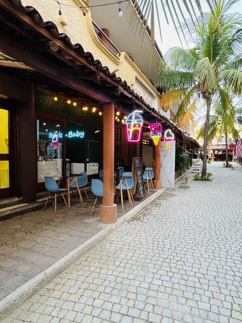 Umami Gelato Zihuatanejo