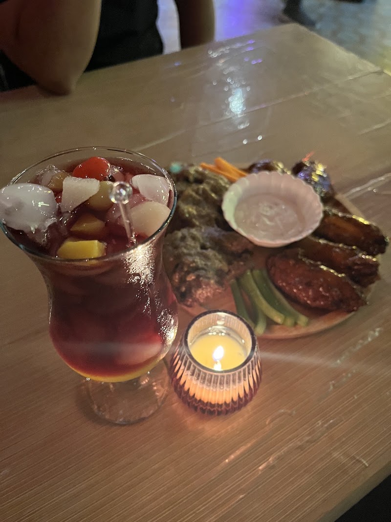 Jacarandas Terraza Bar