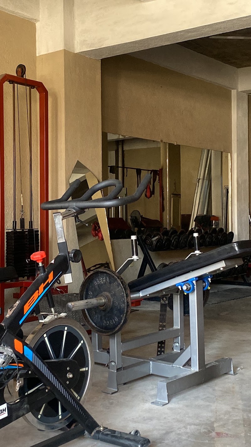 CLANDESTINO GYM