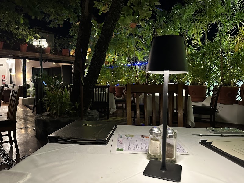 Coconuts Restaurant & Bar