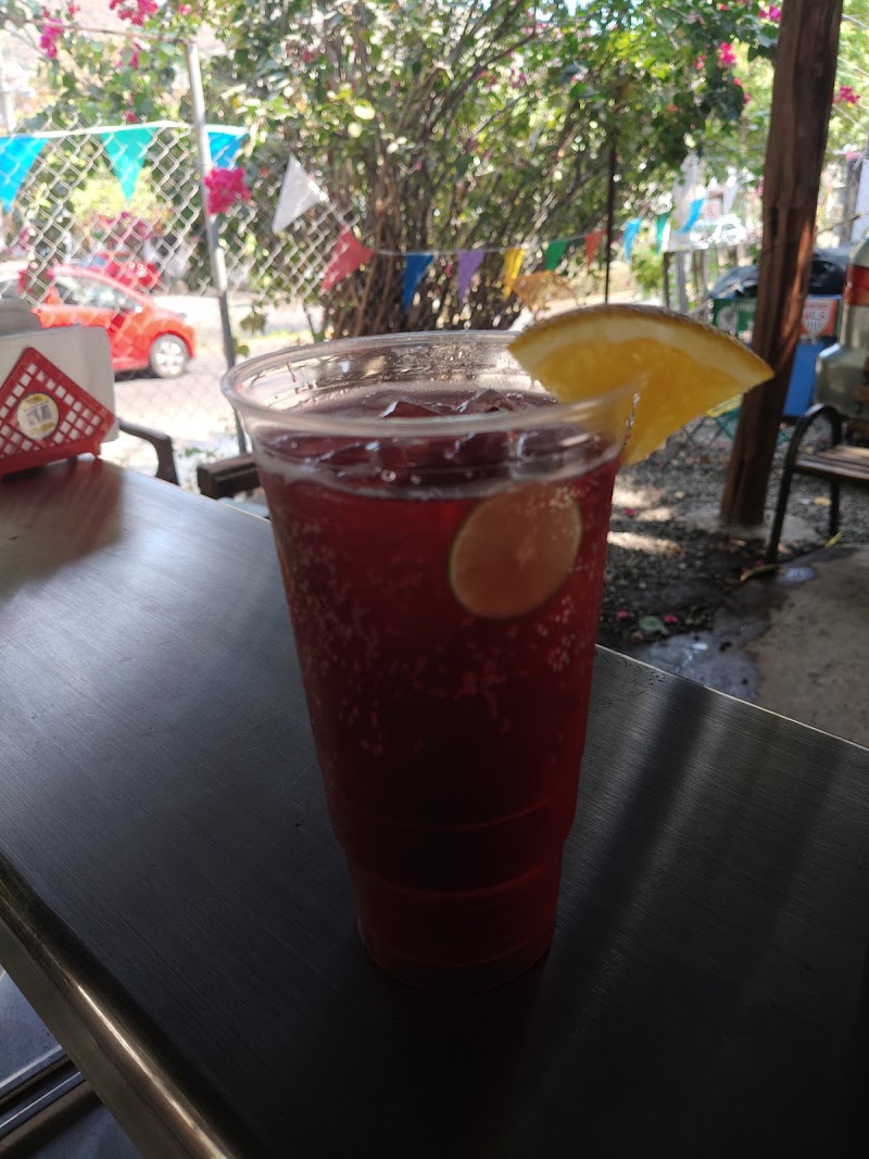 Micheladas El Escondite