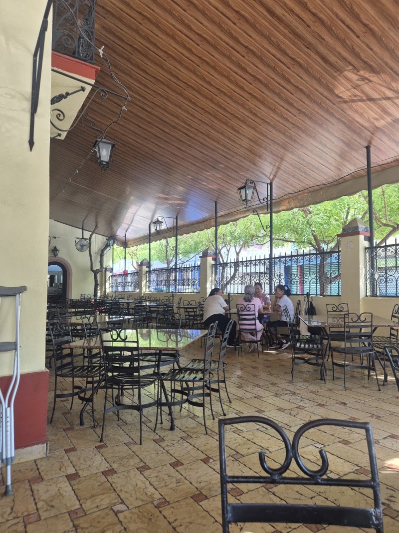 Bennoni Gelato e Caffe | Restaurante, Café y Postres en Iguala