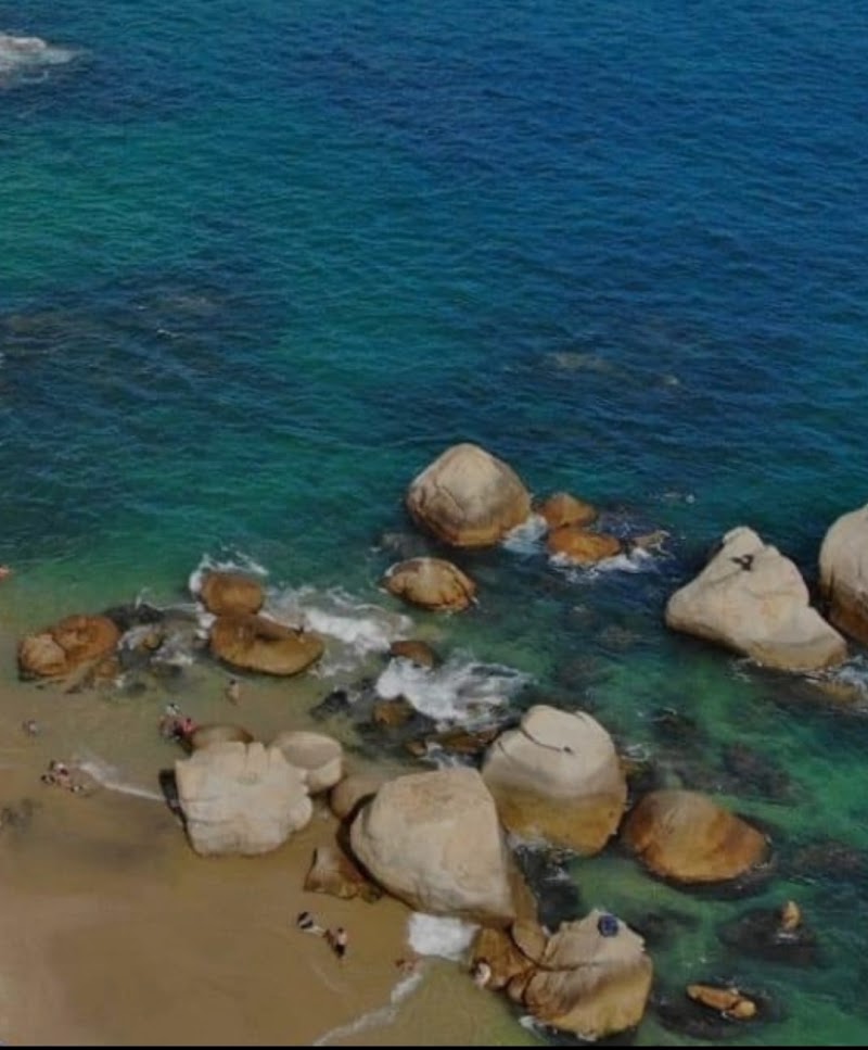 Playa Don Panchito El Ostinero y Jesús flores