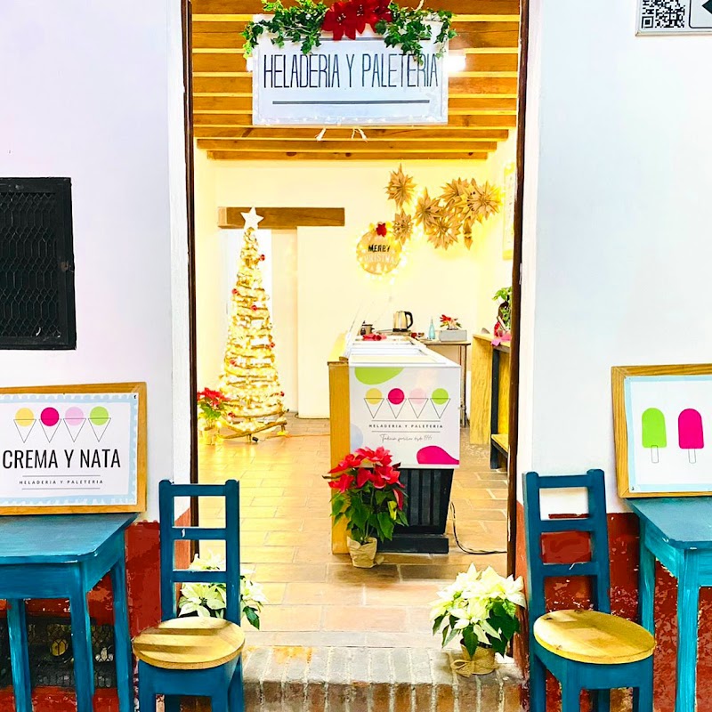 CREMA Y NATA, Heladería Tradicional