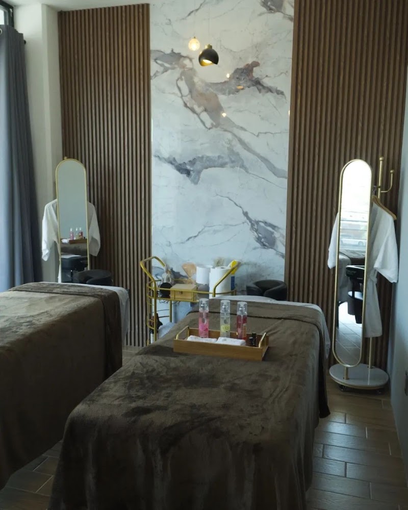 VÉLIRA BODY & FACE STUDIO