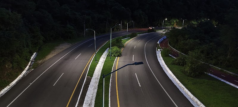 Boulevard paseo Ixtapa, Interior 61, plaza comercial Los Patios