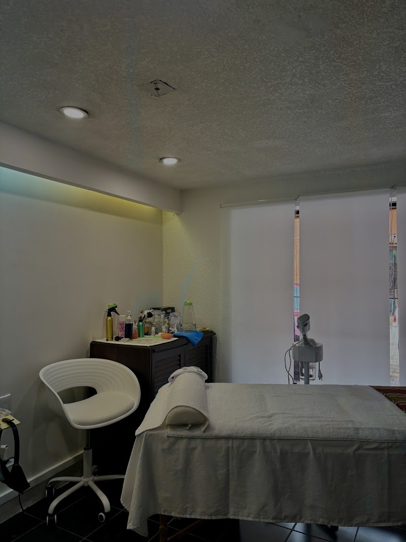 Balance Wellness Salon