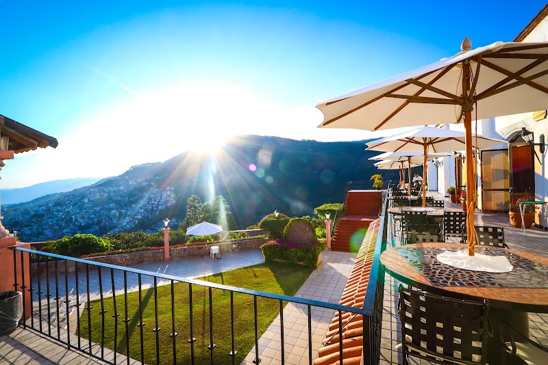Montetaxco Hotel & Resort