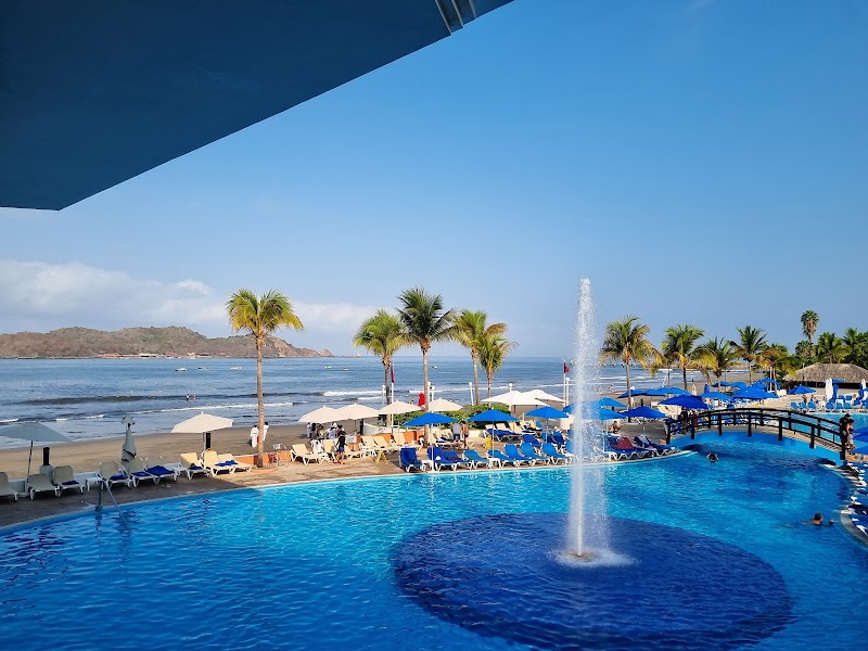 Azul Ixtapa All Inclusive Beach Resort & Convention Center