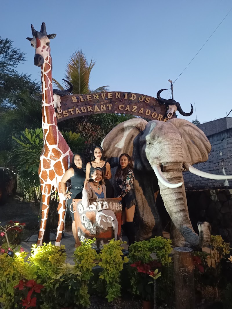 Los Cazadores
