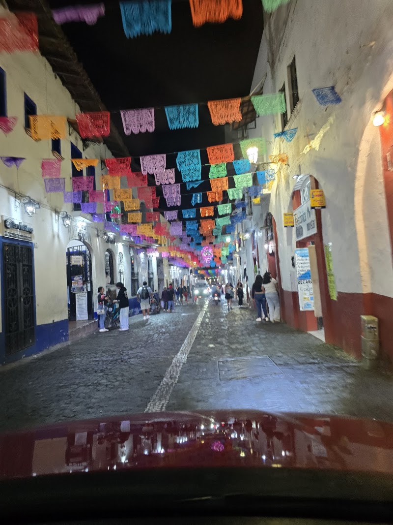 Plaza Colonial