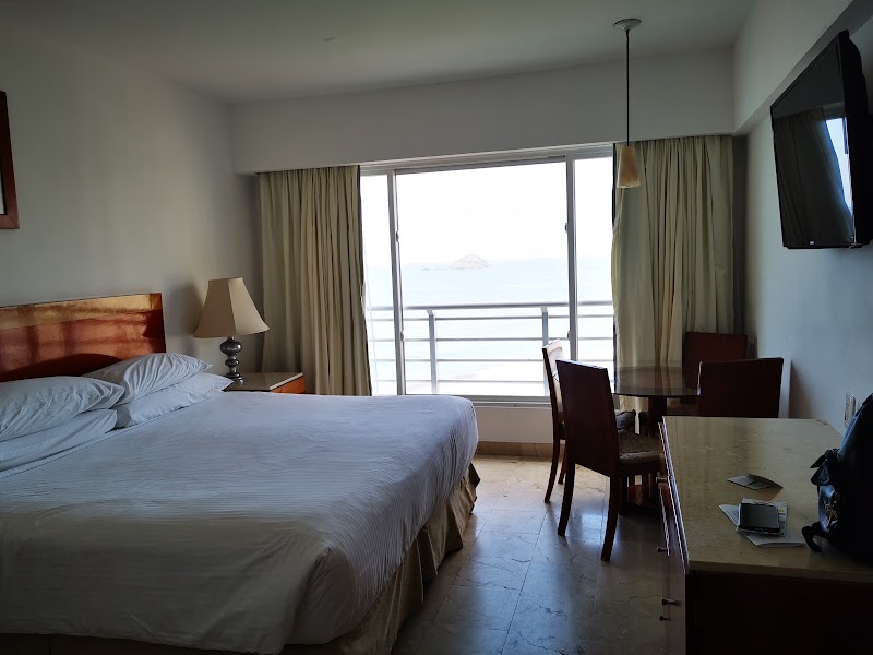 Hotel Emporio Ixtapa optional All-Inclusive