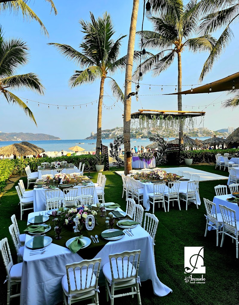 El Anzuelo Beach Restaurant