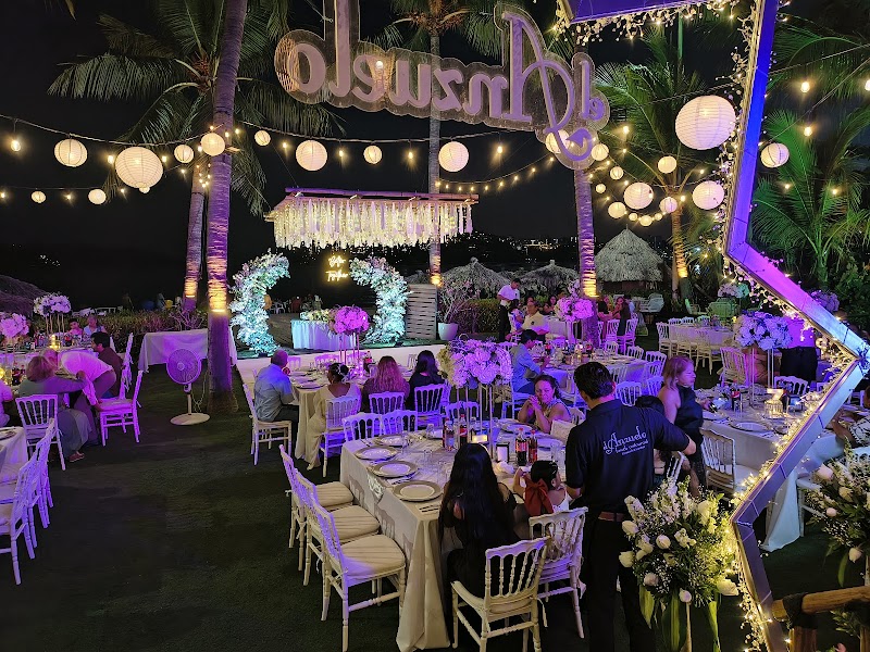 El Anzuelo Beach Restaurant