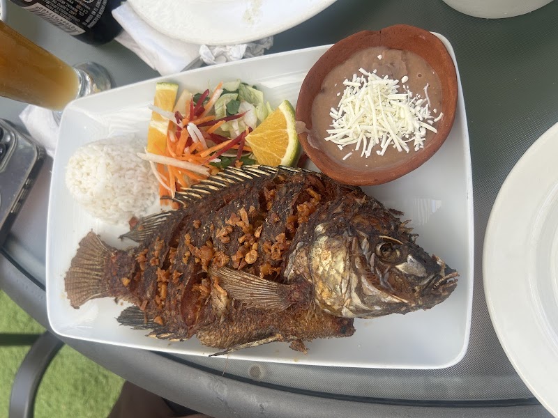 El Anzuelo Beach Restaurant