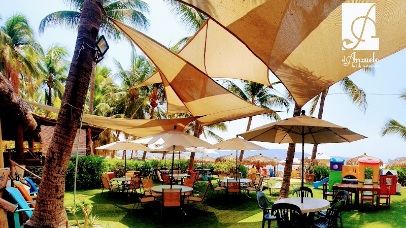 El Anzuelo Beach Restaurant
