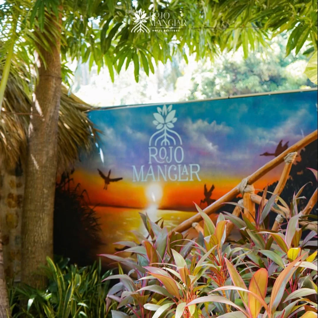 Hotel Rojo Manglar