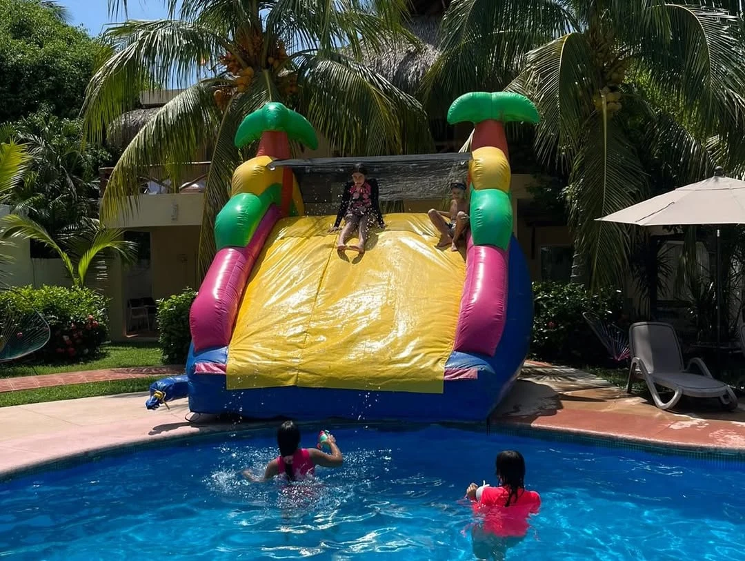 Hotel Rojo Manglar